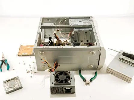 Looking for Computer Repair Specialists in Holmesglen?